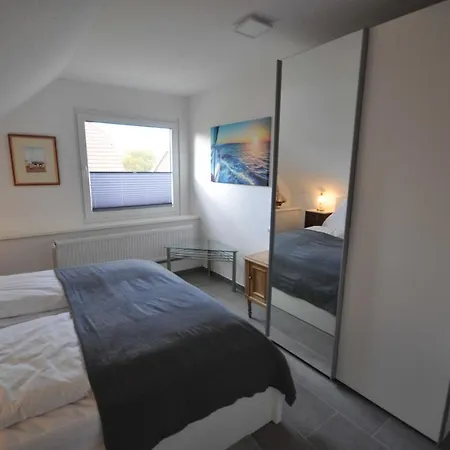 Nr 28 - Ferienwohnung Am Yachthafen Harlesiel Exterior foto